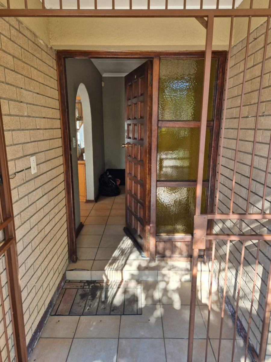 To Let 3 Bedroom Property for Rent in Universitas Ridge Free State